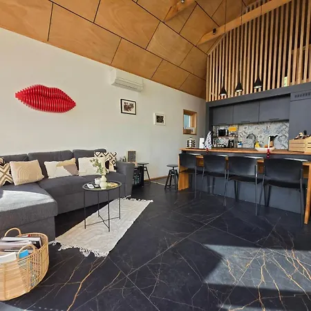 Selya - Private Pool & Mountain View