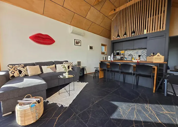 Selya - Private Pool & Mountain View