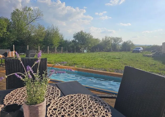 Villa Selya - Private Pool & Mountain View Selyanin