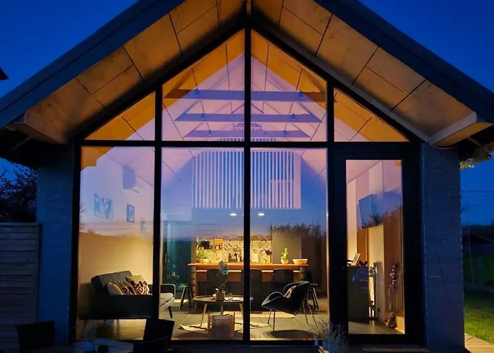 Selya - Private Pool & Mountain View * Selyanin